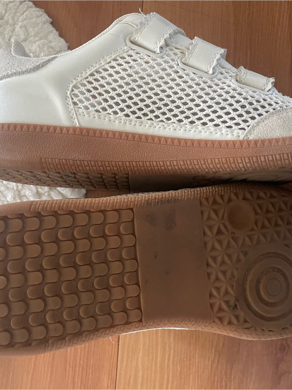 Steve Madden White Triple-Strap Mesh & Suede Sneakers - Picture 4 of 5